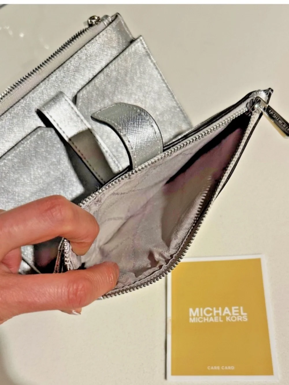 Michael Kors Jet Set Travel Double Zipper Leather Wristlet Wallet Clutch SILVER - Picture 13 of 13